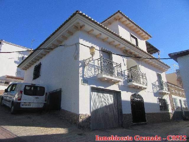 C0512 - Large house in Albuñol